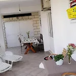 Marita شقة *