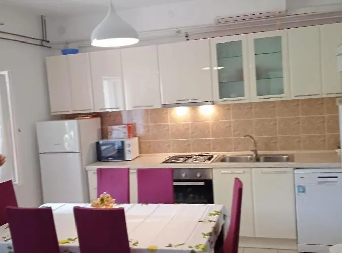 Marita Apartament *